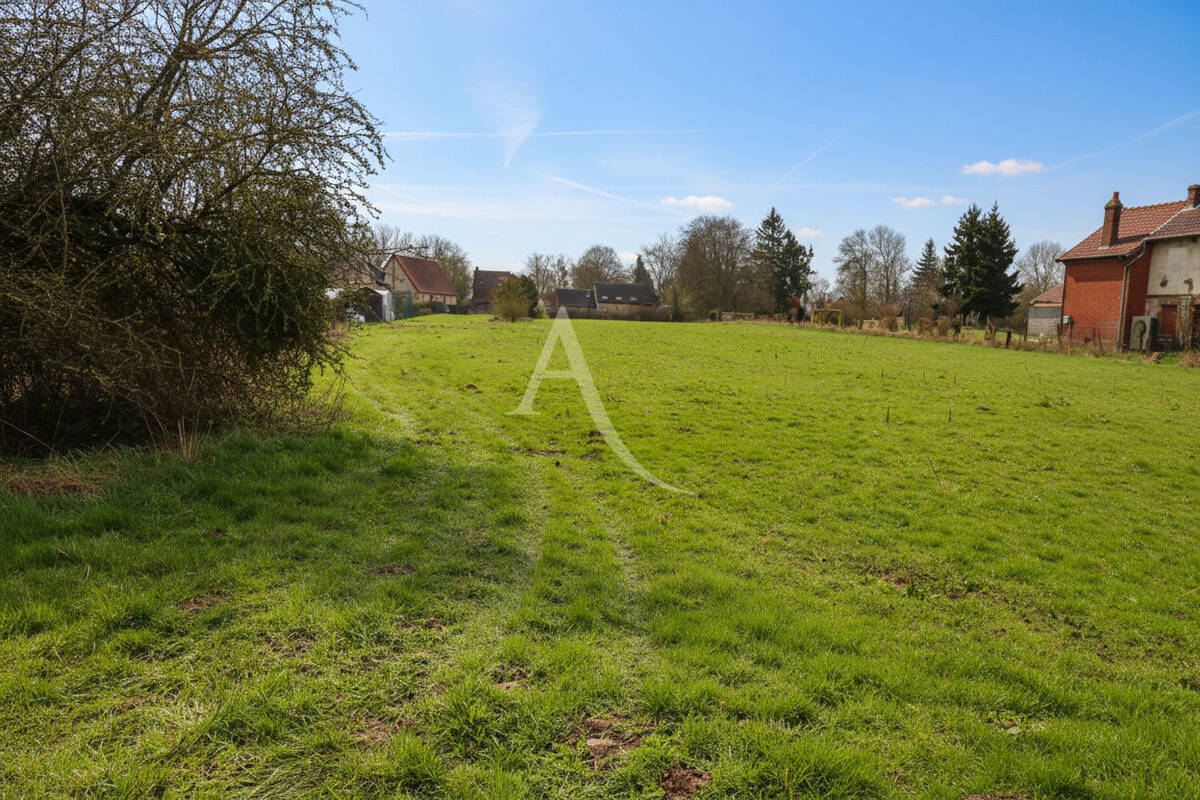 Terrain à LE MESNIL-JOURDAIN