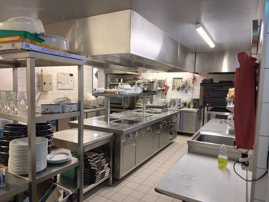 Commerce à SAINT-PERAY