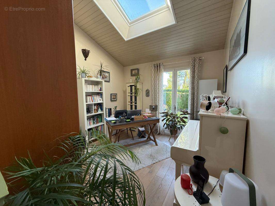 Maison à L&#039;ISLE-ADAM