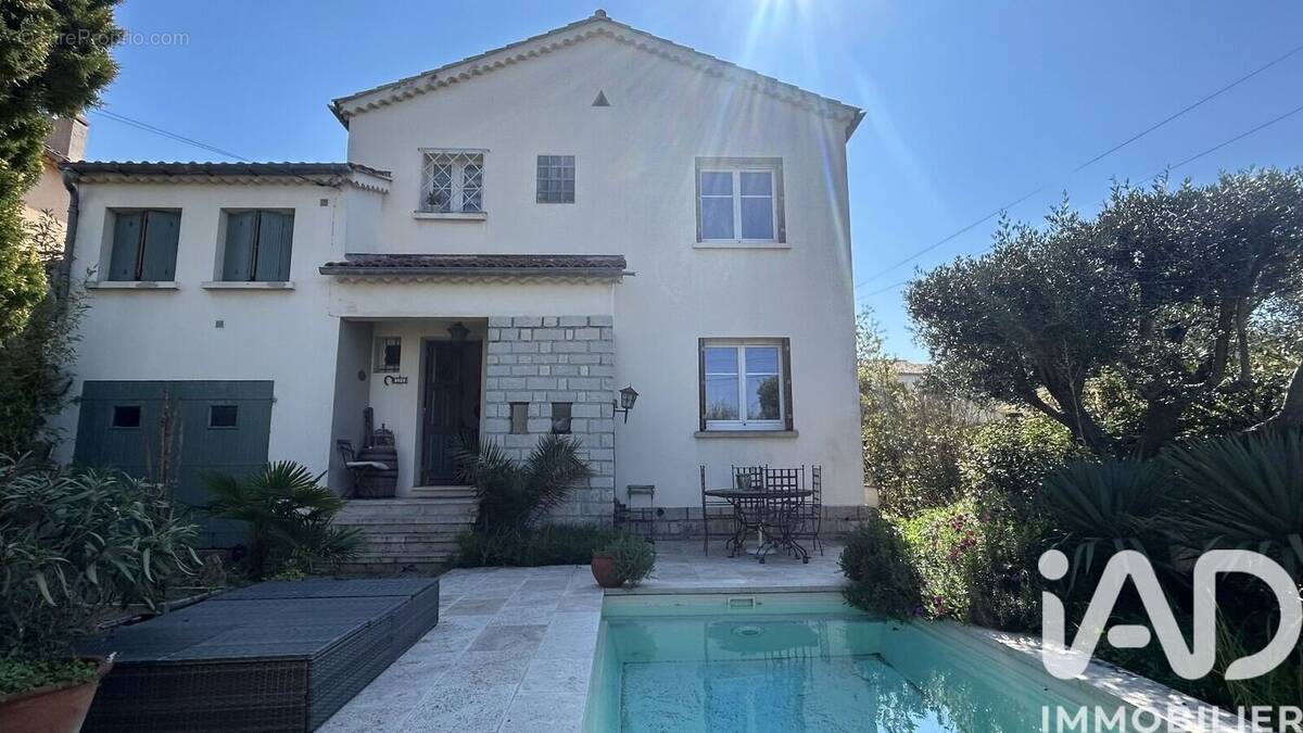 Photo 1 - Maison à SIX-FOURS-LES-PLAGES