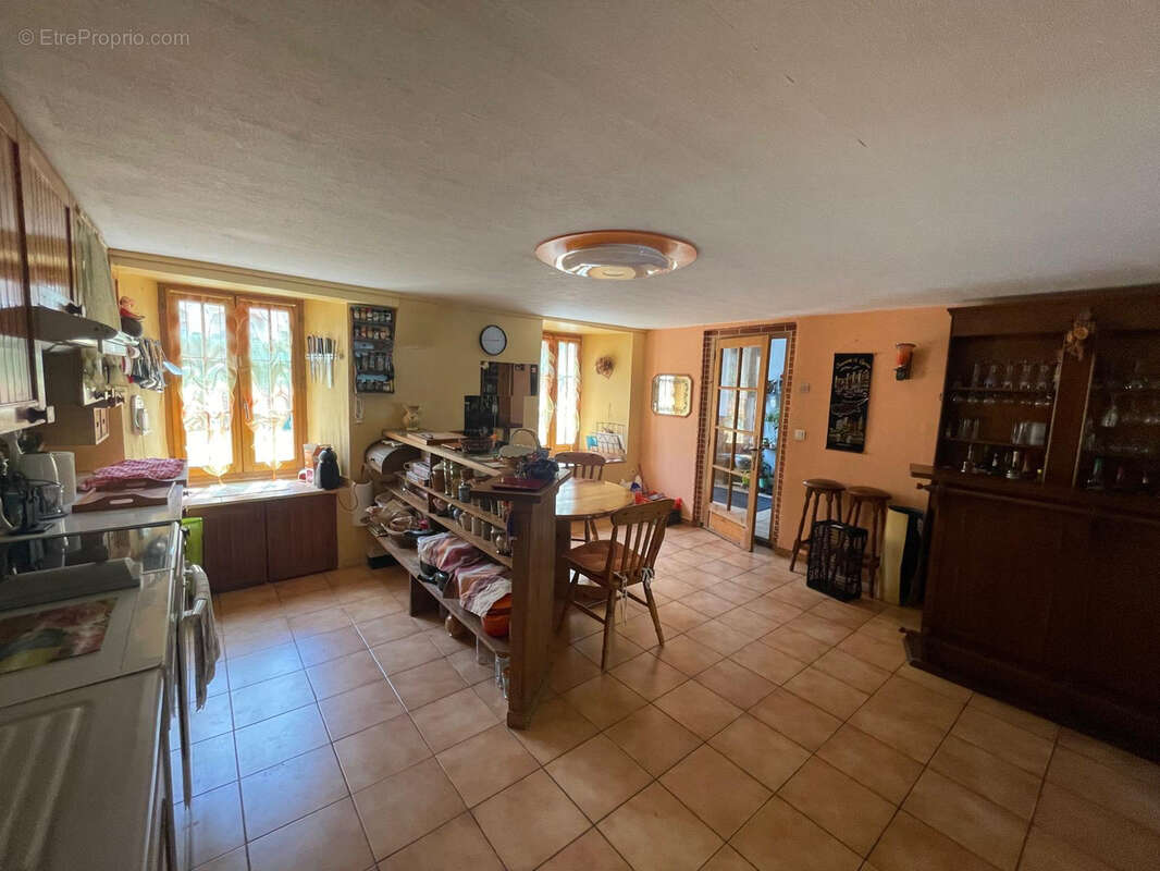 Maison à SAINT-AMANS-SOULT