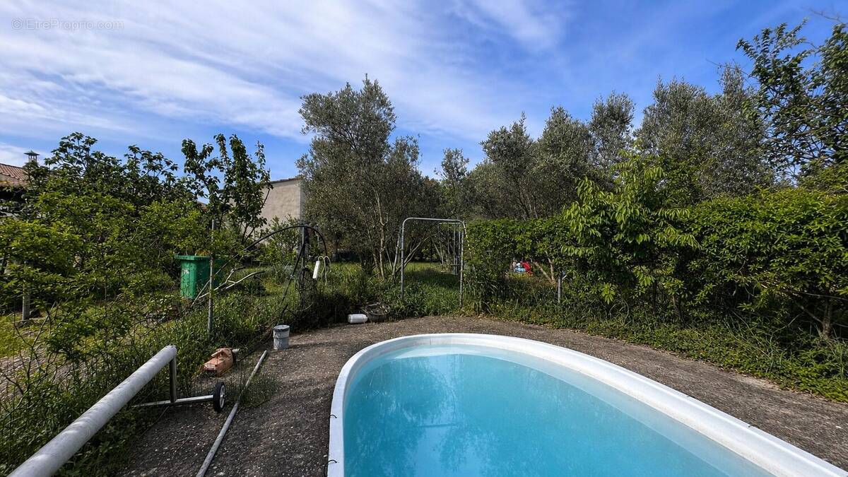 Maison à MORIERES-LES-AVIGNON