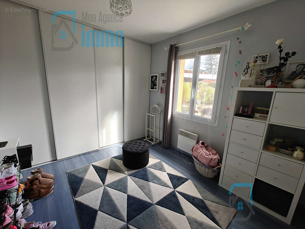 Maison à MEHUN-SUR-YEVRE