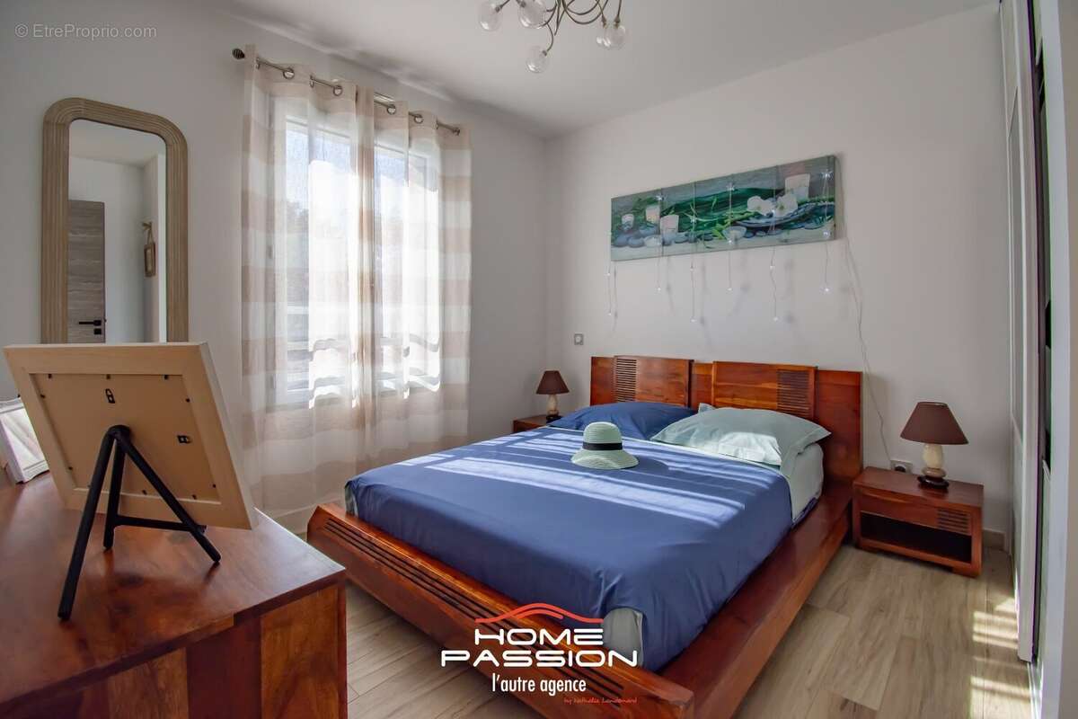 Maison à LES MATHES