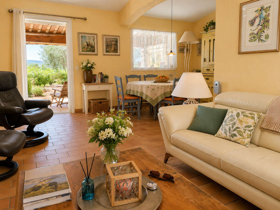 Vue mer à couper le souffle ! Maison avec jardin à 400 m des plages - photo 3