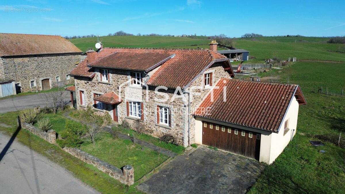 Photo 1 - Maison à ALMONT-LES-JUNIES