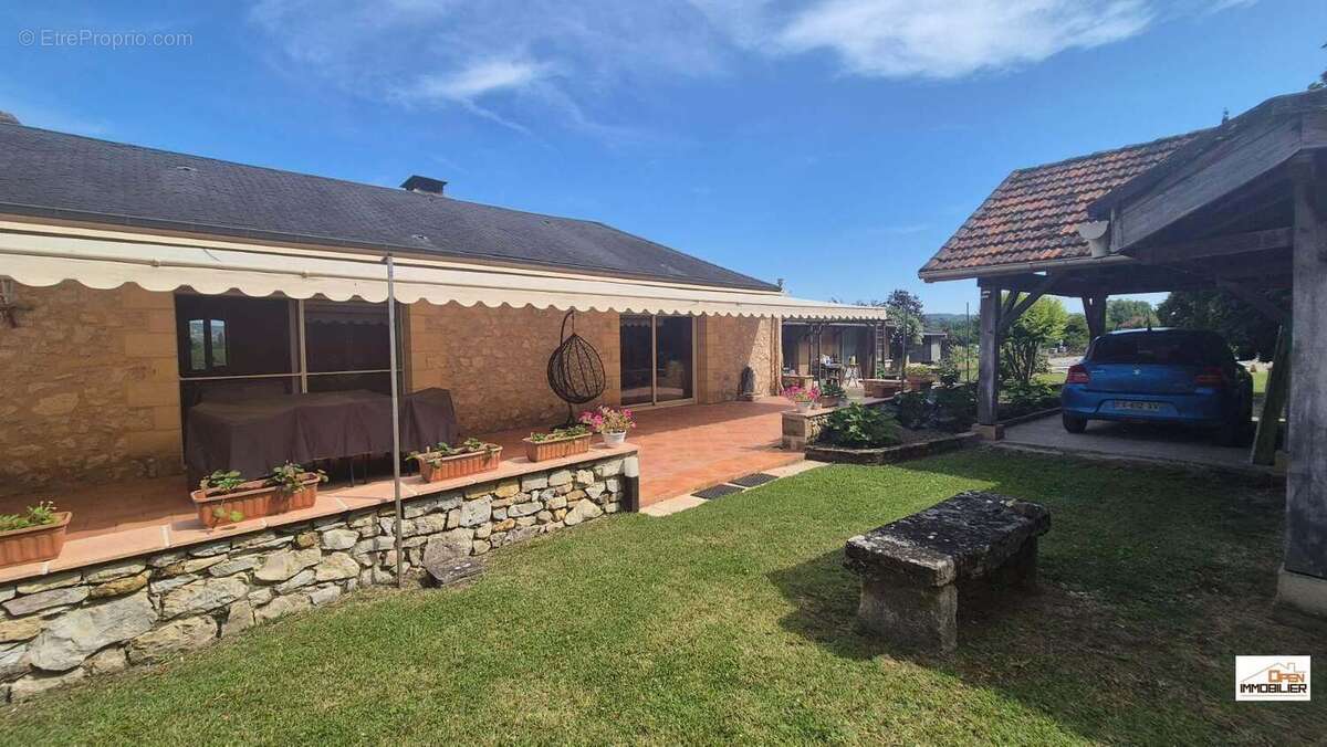 Maison à SAINT-CYPRIEN