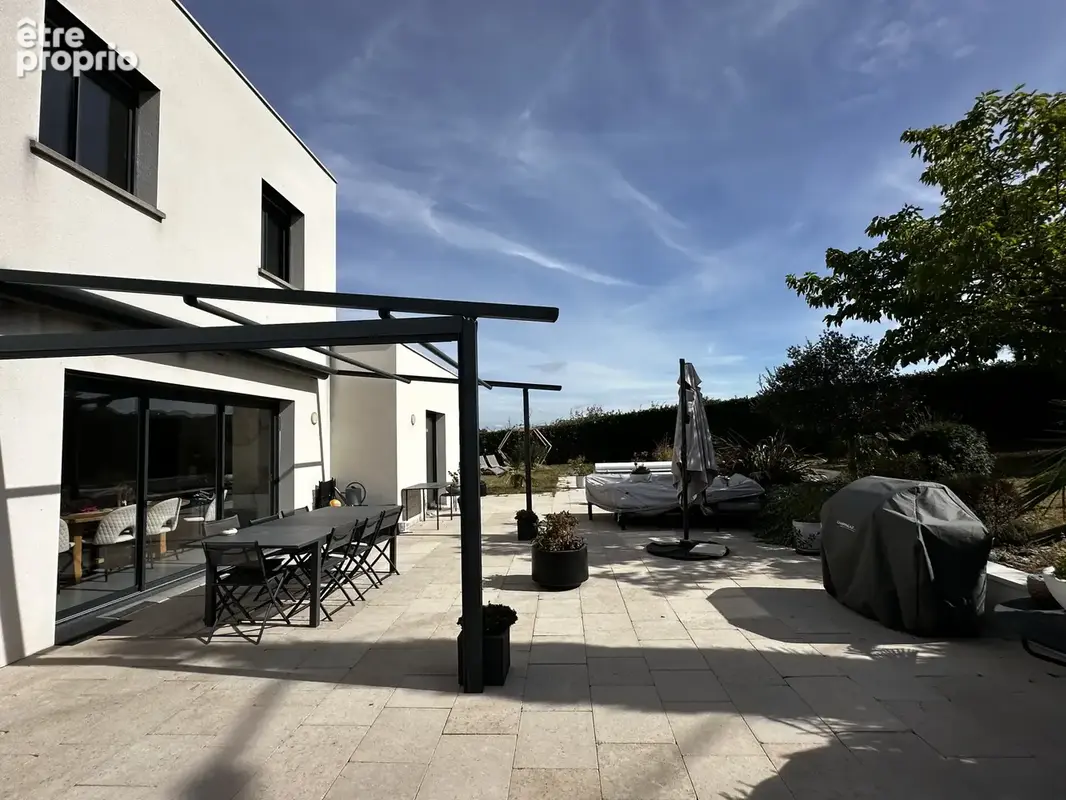Exclusivite soucieu-en-jarrest maison contemporaine avec piscine - photo 8