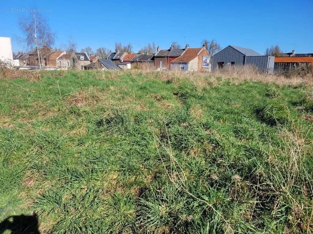 Terrain à AMIENS