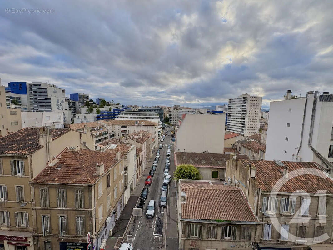 Appartement à MARSEILLE-4E