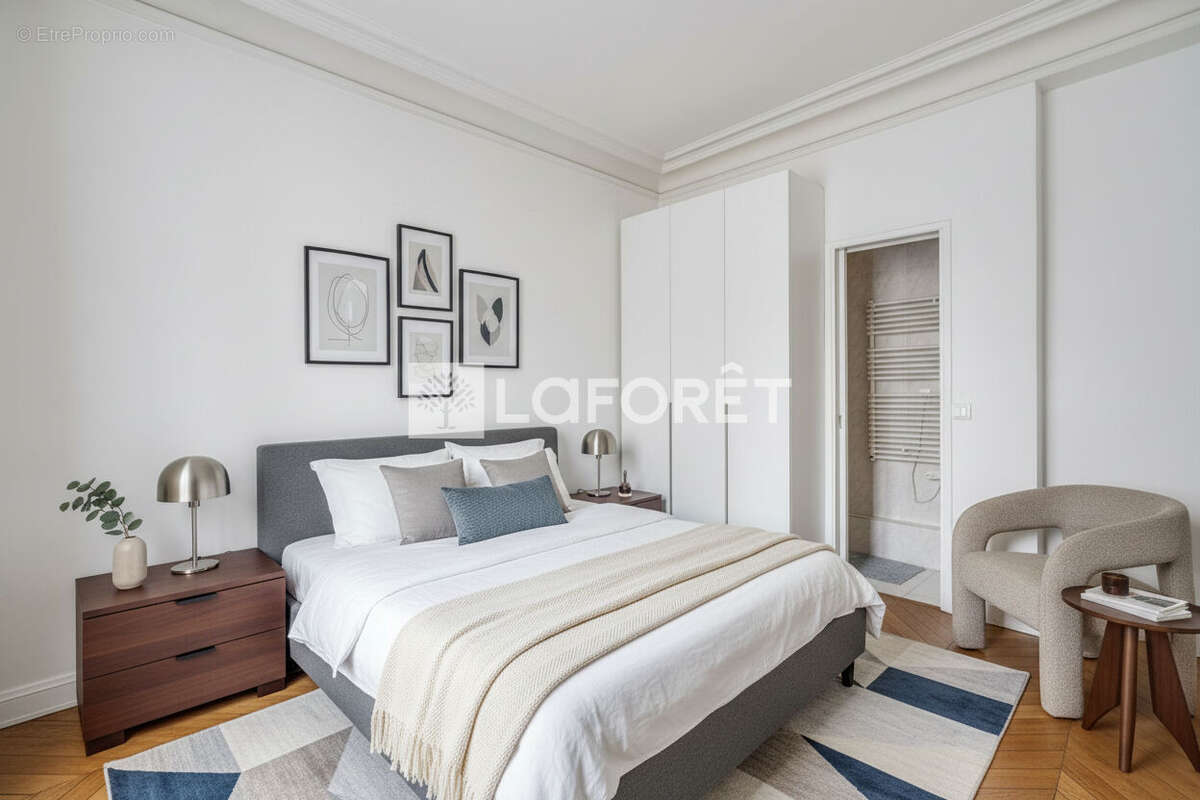 Appartement à PARIS-11E