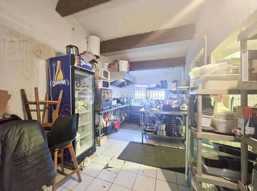 Commerce à GRUISSAN