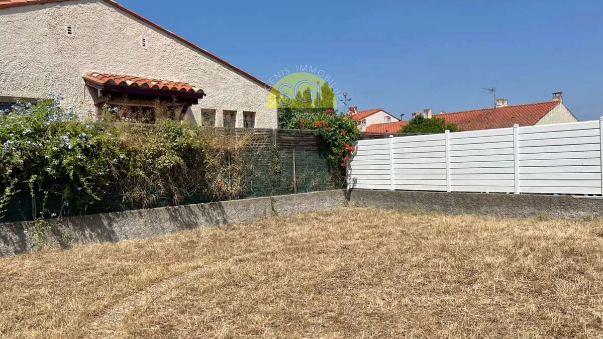 Villa de Plain-pied sur 250 m2 de terrain - photo 2