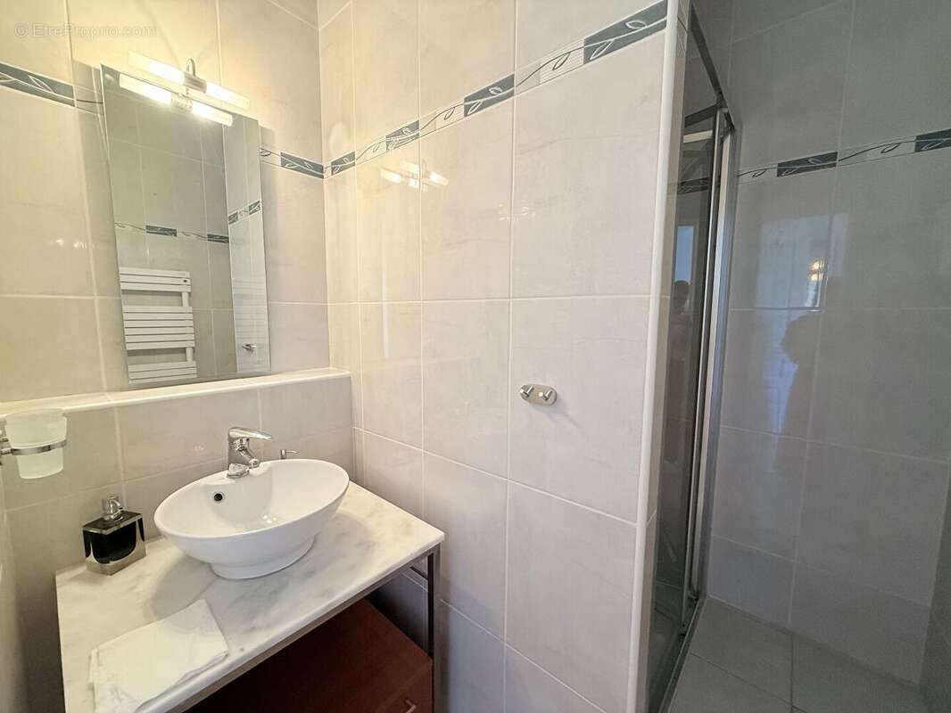 Appartement à LES ISSAMBRES