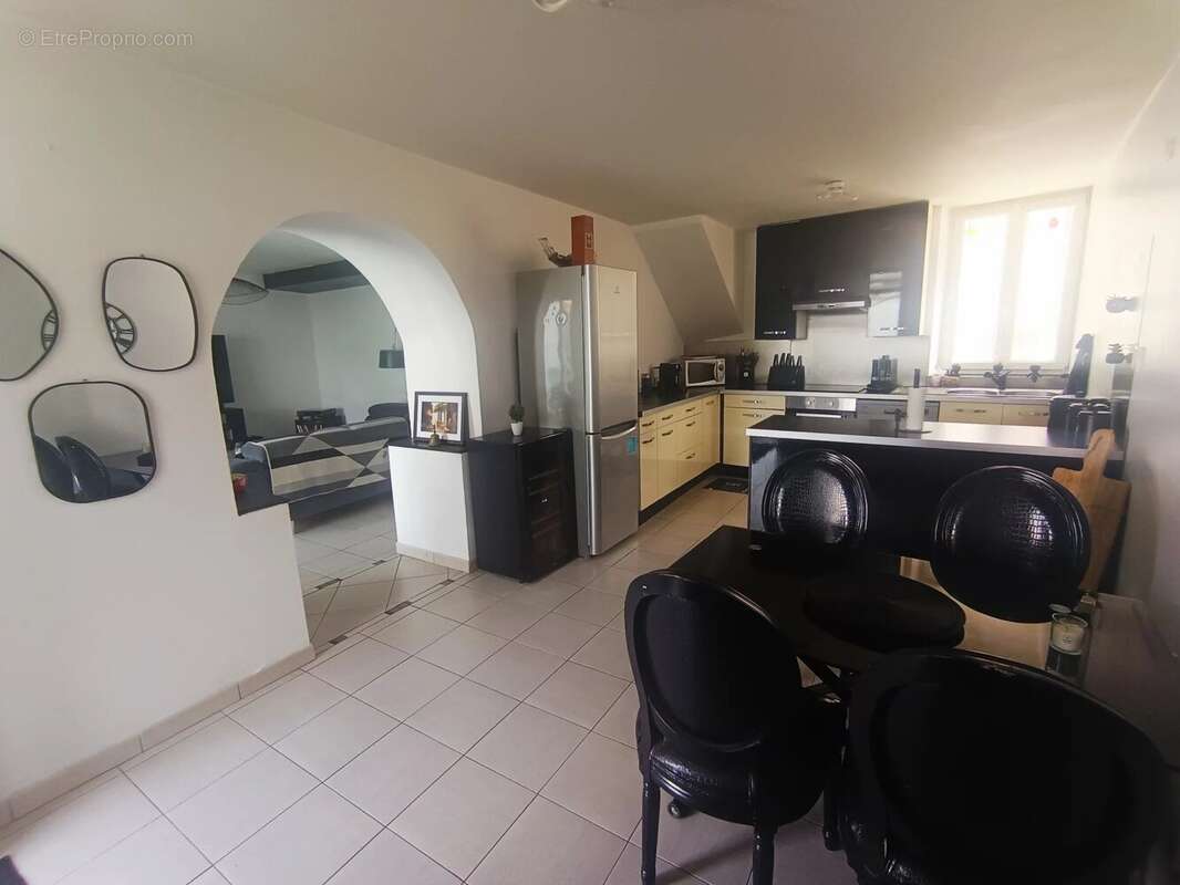 Maison à SAINT-CHERON