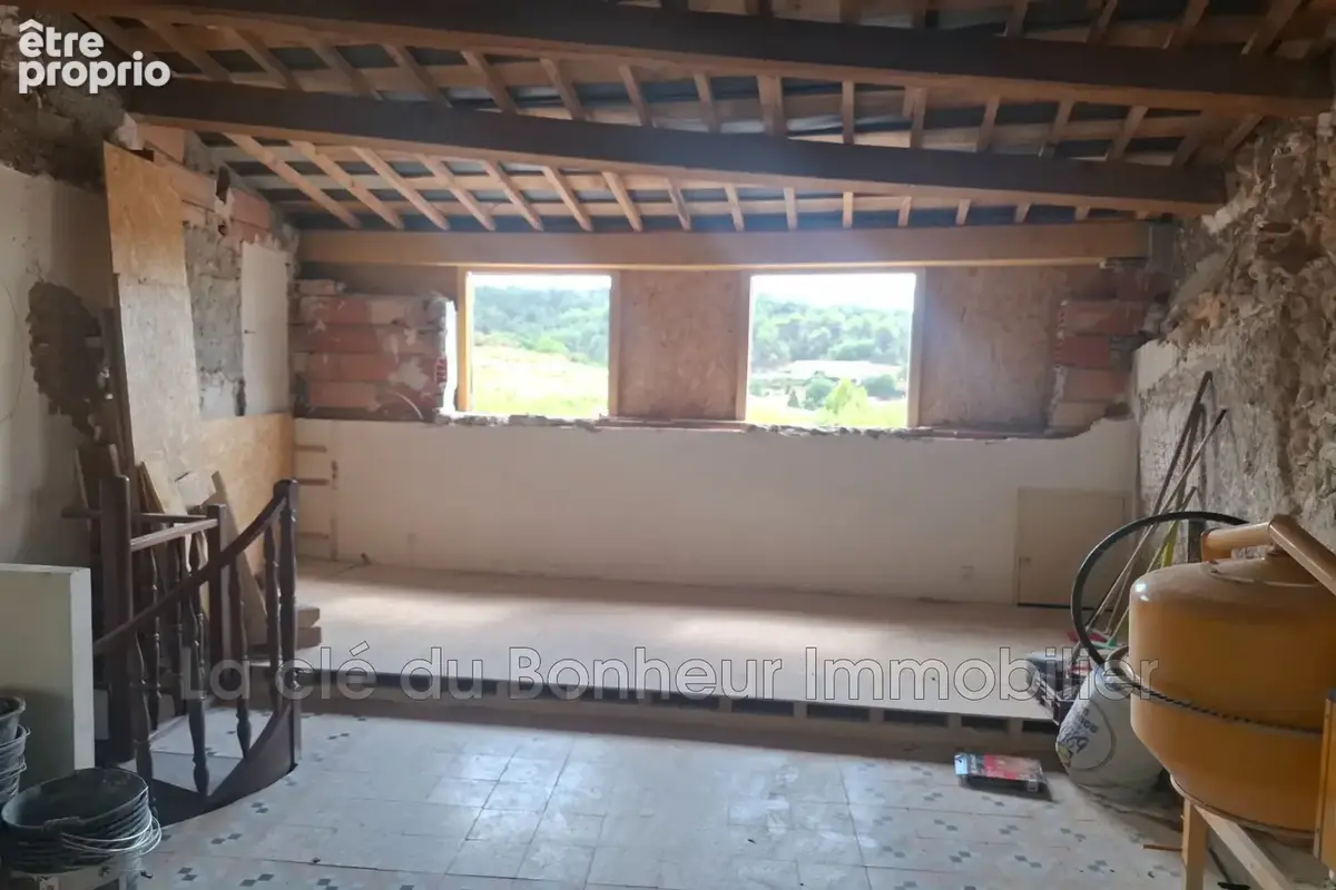 Maison 110 m² à Roumoules  - photo 3