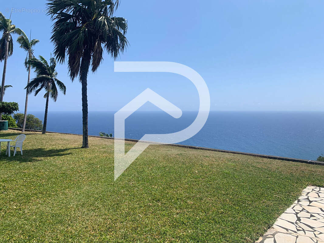 Maison à SAINT-DENIS