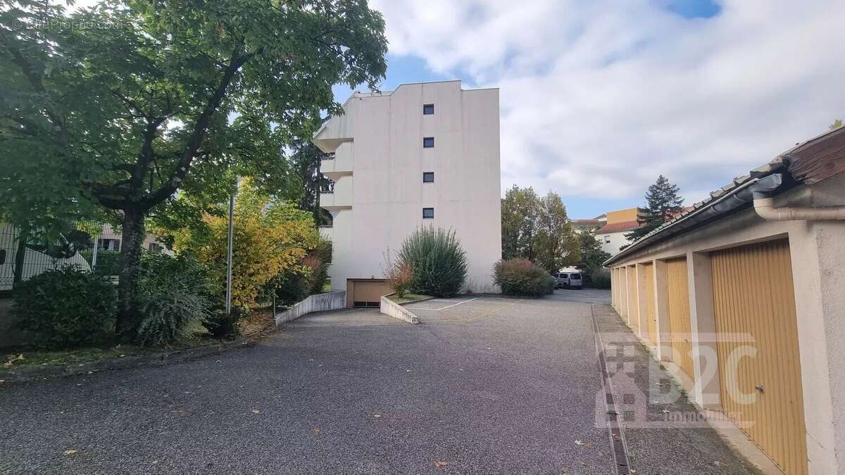 Appartement à FONTAINE