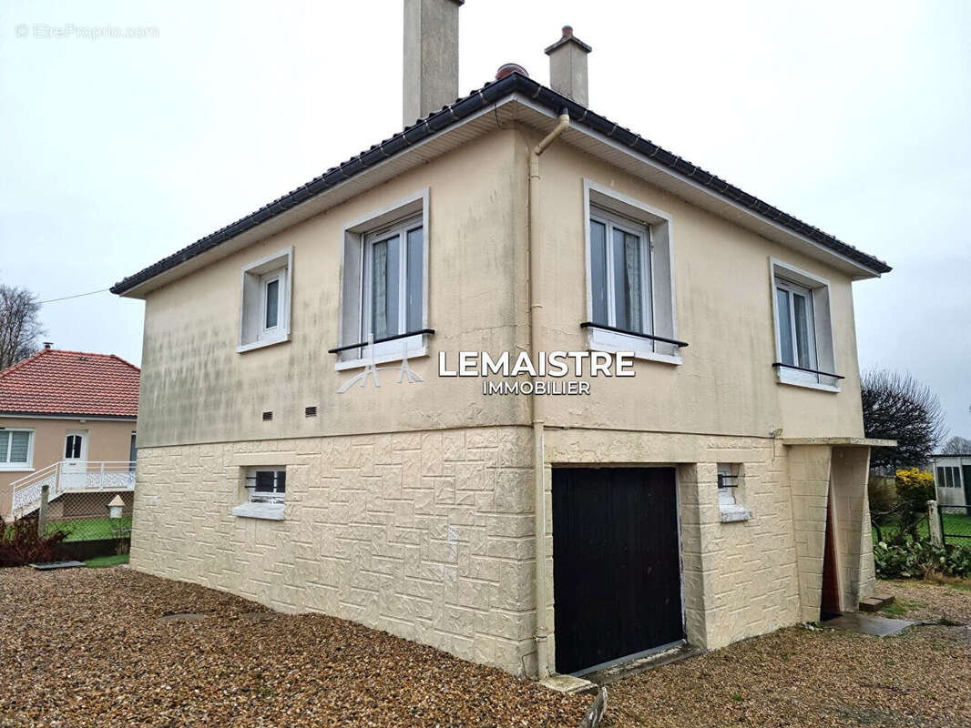 Maison à SAINT-ROMAIN-DE-COLBOSC