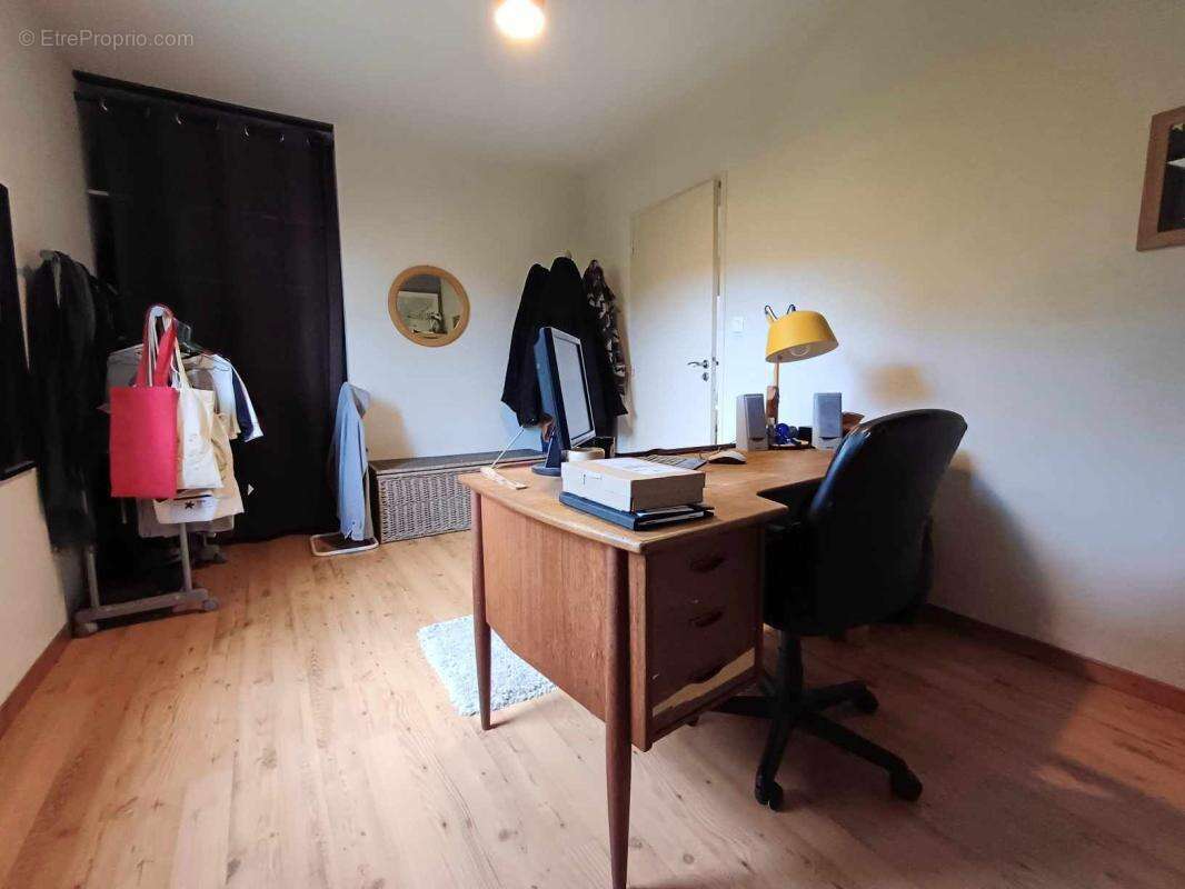 Maison à ENTRE-DEUX-GUIERS