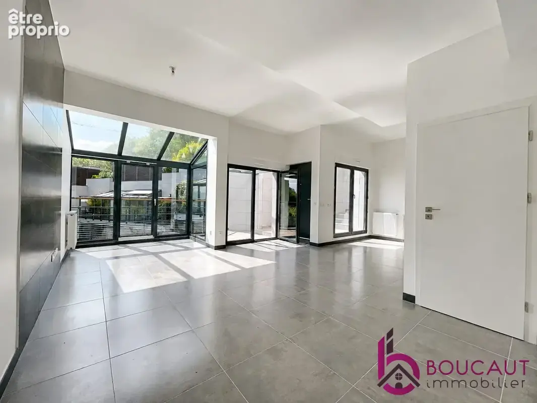 Maison 5 pièces 143 m² à vendre à Le Plessis-Robinson (92350) - photo 2