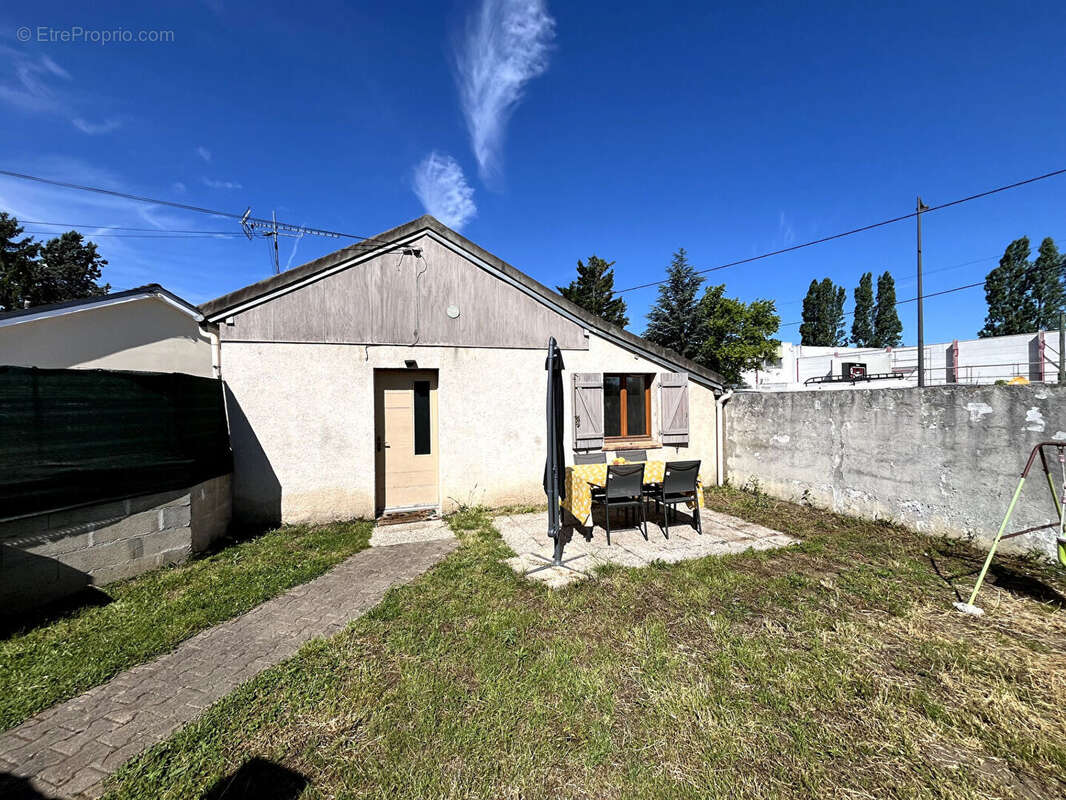 Appartement à LES MUREAUX
