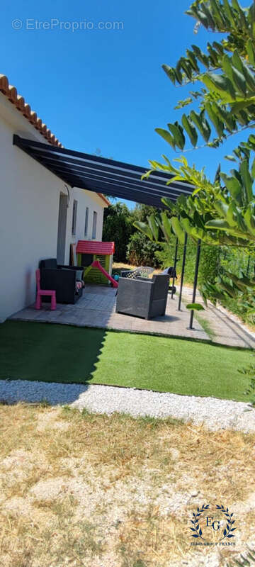 Maison à SAINT-ZACHARIE