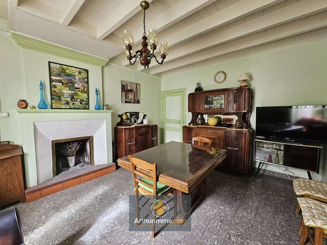 Maison à SAINT-HILAIRE-LA-PALUD