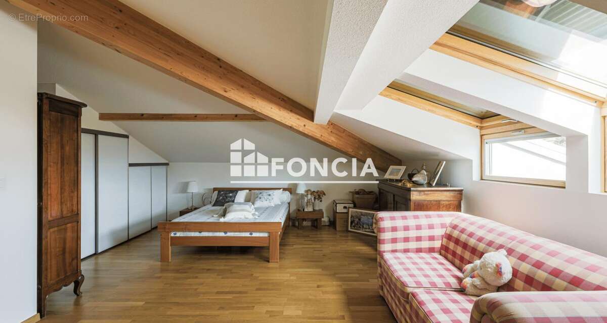 Appartement à SAINT-ISMIER