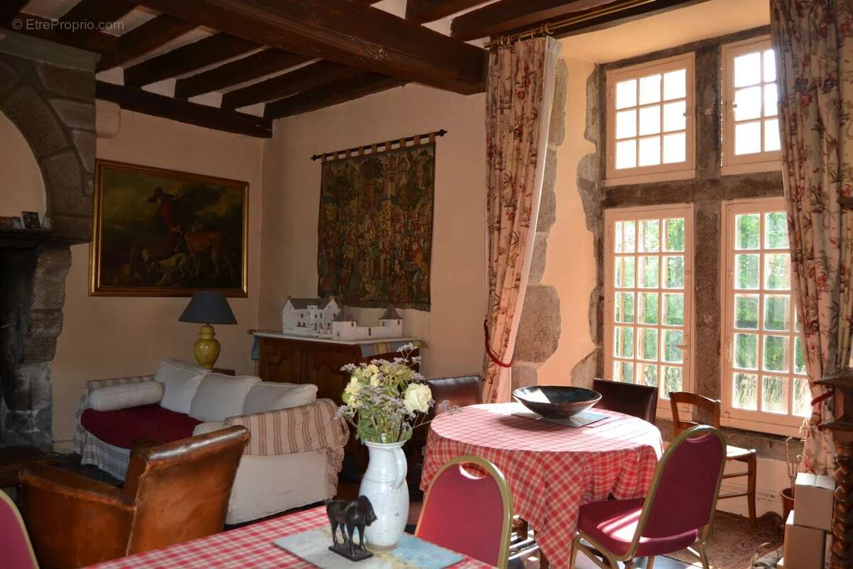 Maison à LAVAL