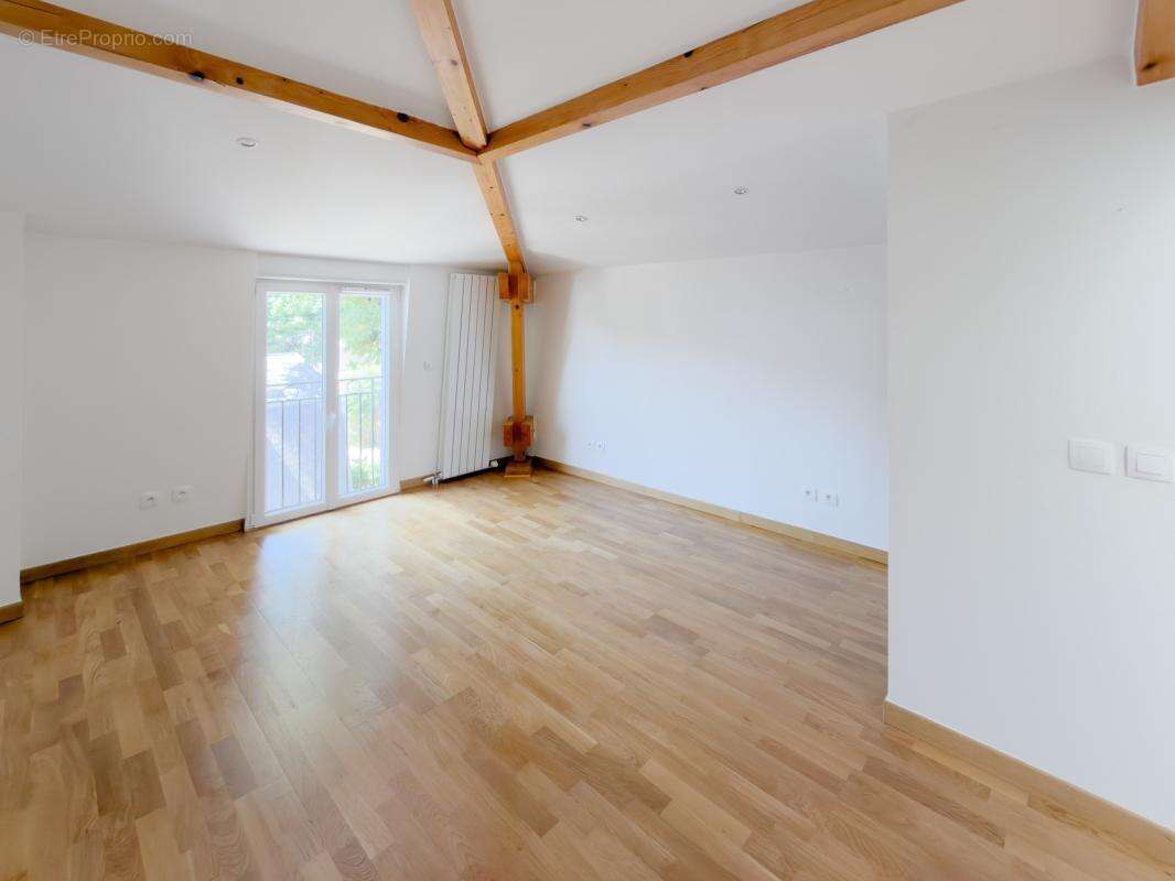 Maison à LA GARENNE-COLOMBES