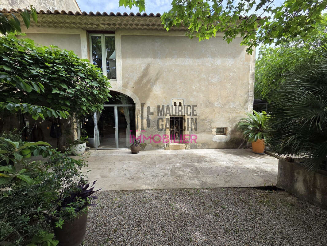 Maison à CAUMONT-SUR-DURANCE
