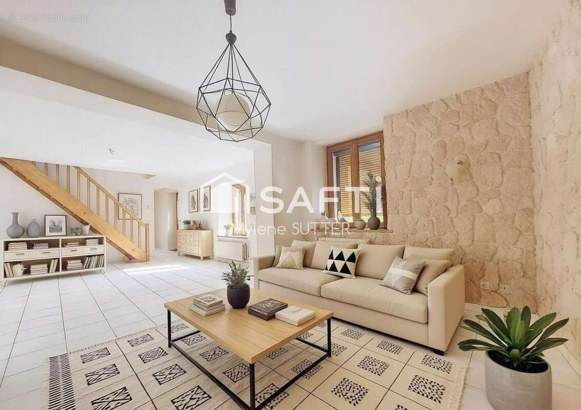 Photo 2 - Maison à CREVECHAMPS