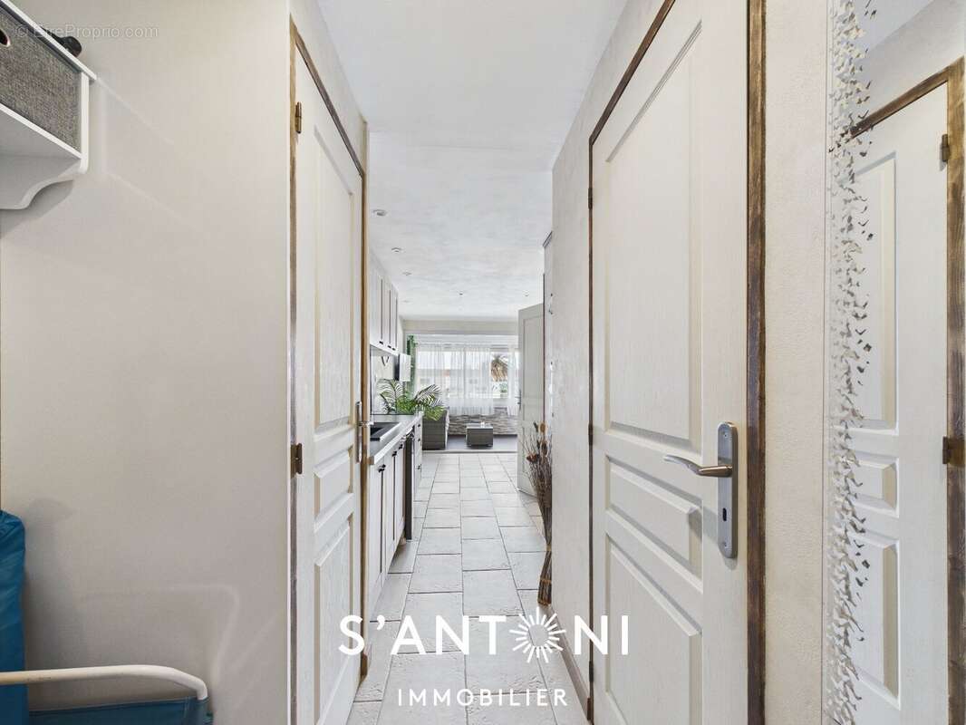 Appartement à VIAS