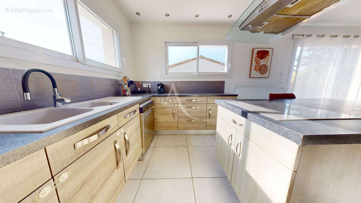 Iteuil - plain pied - contemporaine - 4 chambres - jardin - photo 7