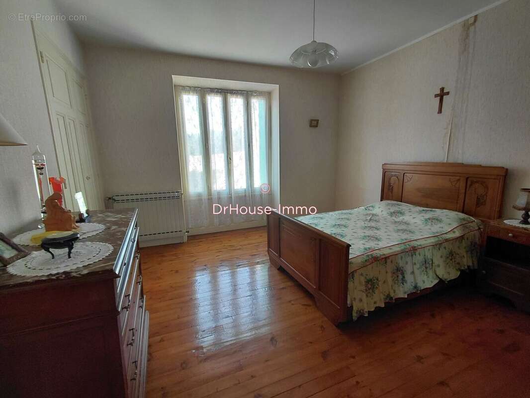 Maison 128 m² à Upie  - photo 8