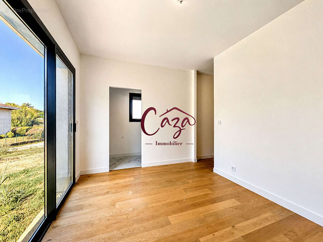 Maison neuve SALLEBOEUF Centre Bourg - photo 13