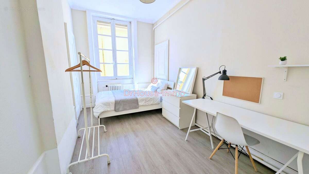Appartement 105 m² à Saint-Etienne  - photo 52