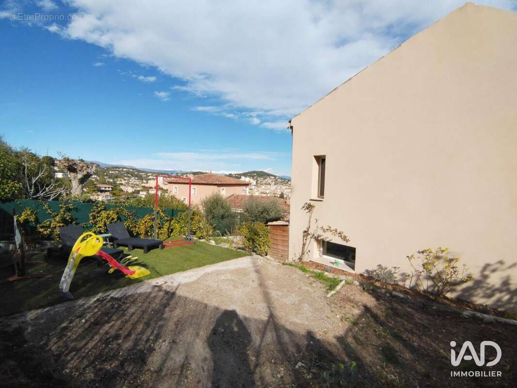 Photo 3 - Maison à VALLAURIS