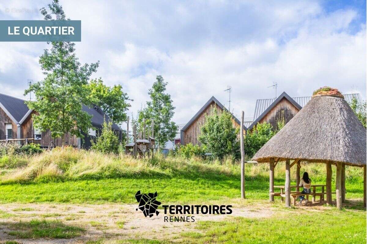 Terrain à LA CHAPELLE-THOUARAULT