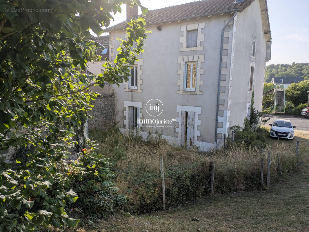 Maison à SAILLAT-SUR-VIENNE