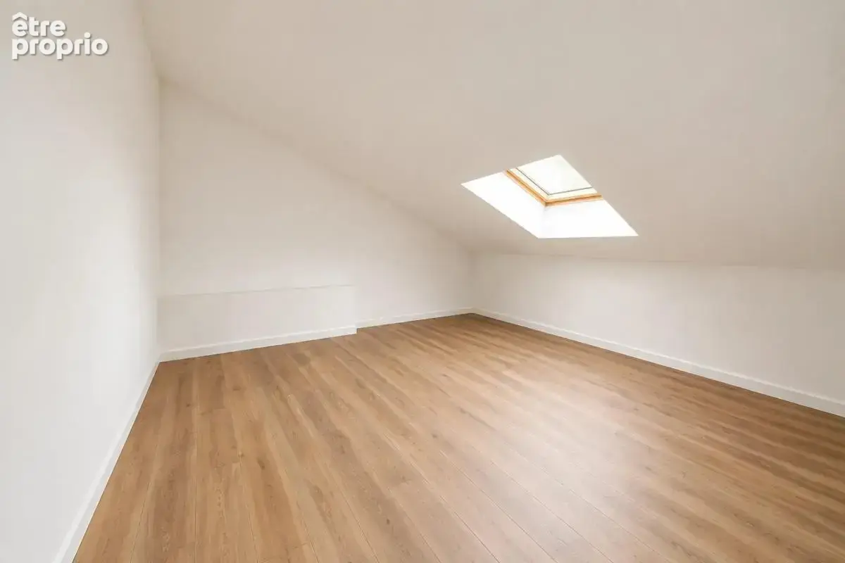 Maison entièrement rénovée - 320m saint-Cyr-sur-Morin - photo 18