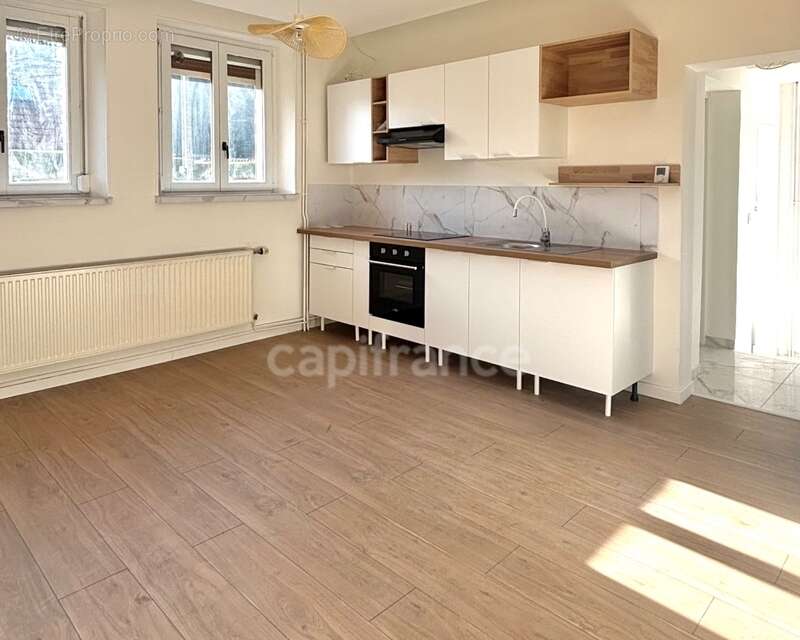 Maison à NOMEXY