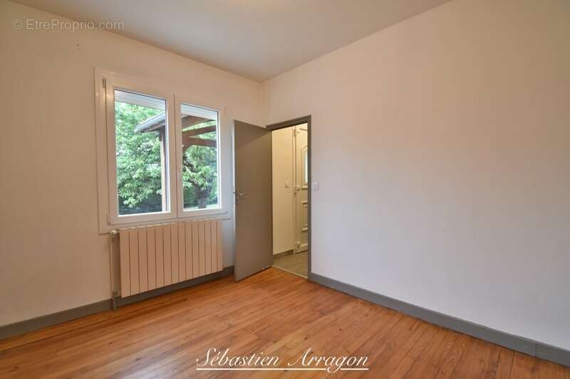 Maison rénovée 110 m² – 3 chambres – jardin 790 m² – quartier calme Villeneuve-sur-Lot (47)- coup de cœur assuré - photo 9