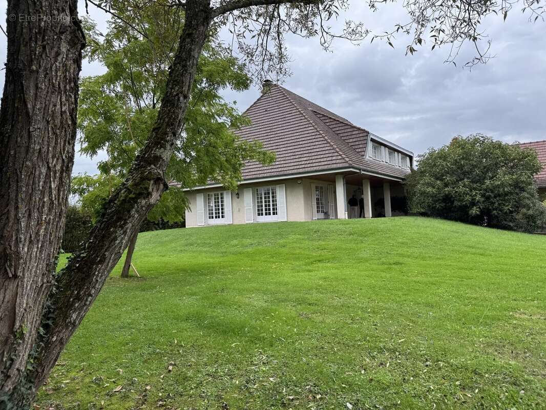 Maison à SAINT-GERMAIN-DU-BOIS