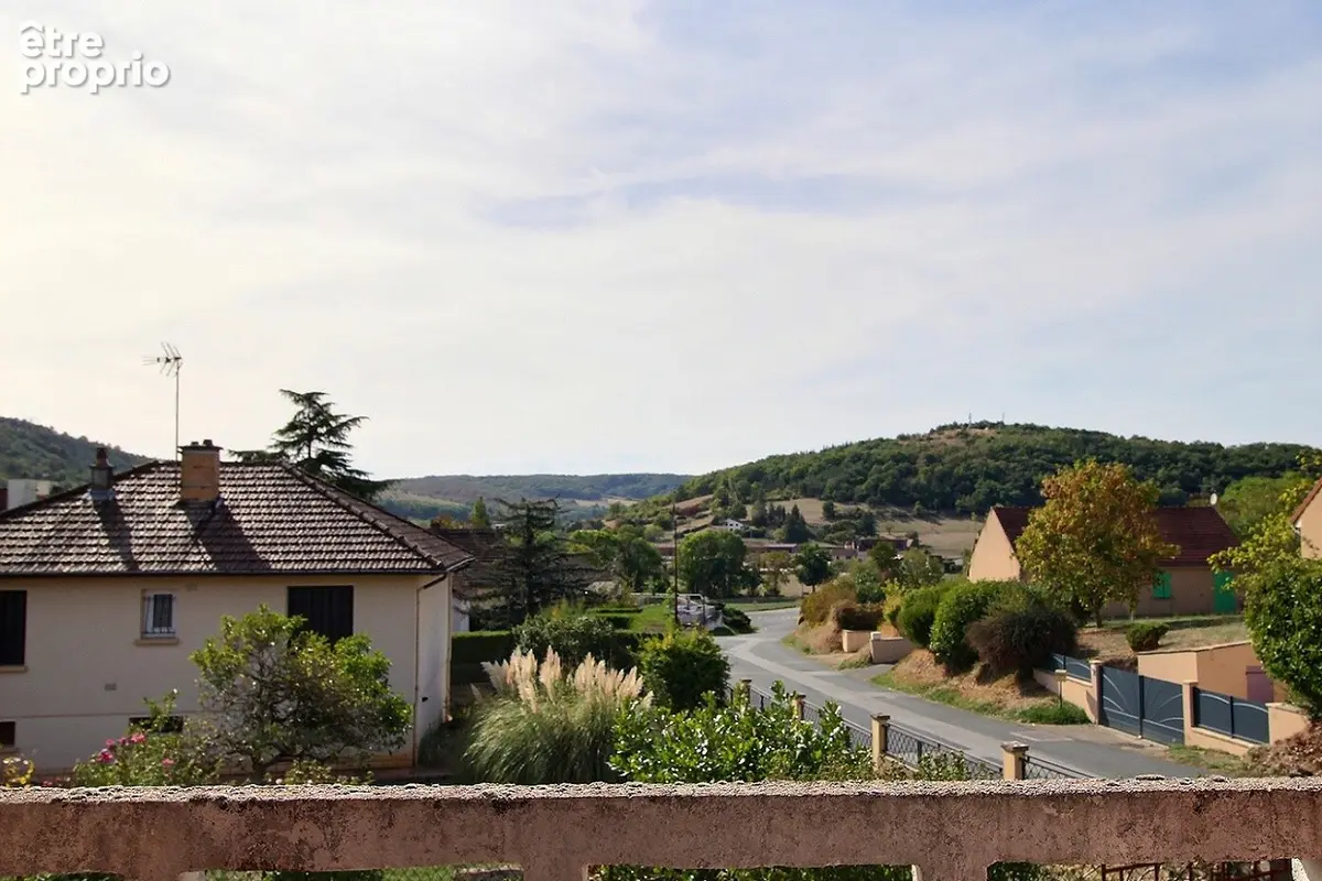 ST GENGOUX LE NATIONAL, maison 125 m² avec jardin - photo 3