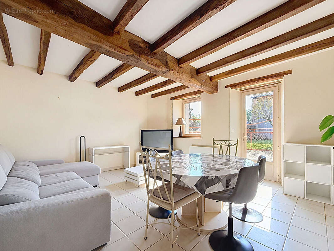 Maison à DOUE-LA-FONTAINE