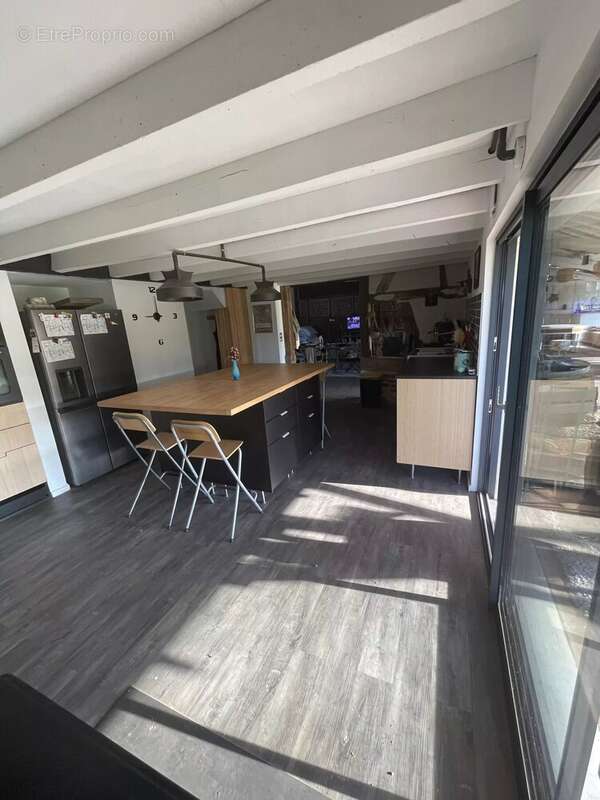 Maison à VARENNES-SAINT-SAUVEUR