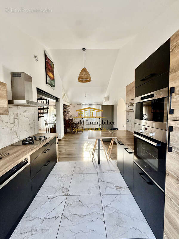 Maison à BOURG-LES-VALENCE