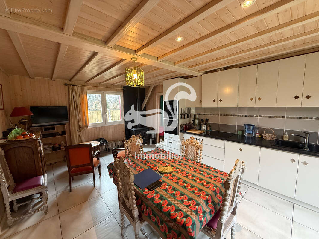 Maison à MIOS